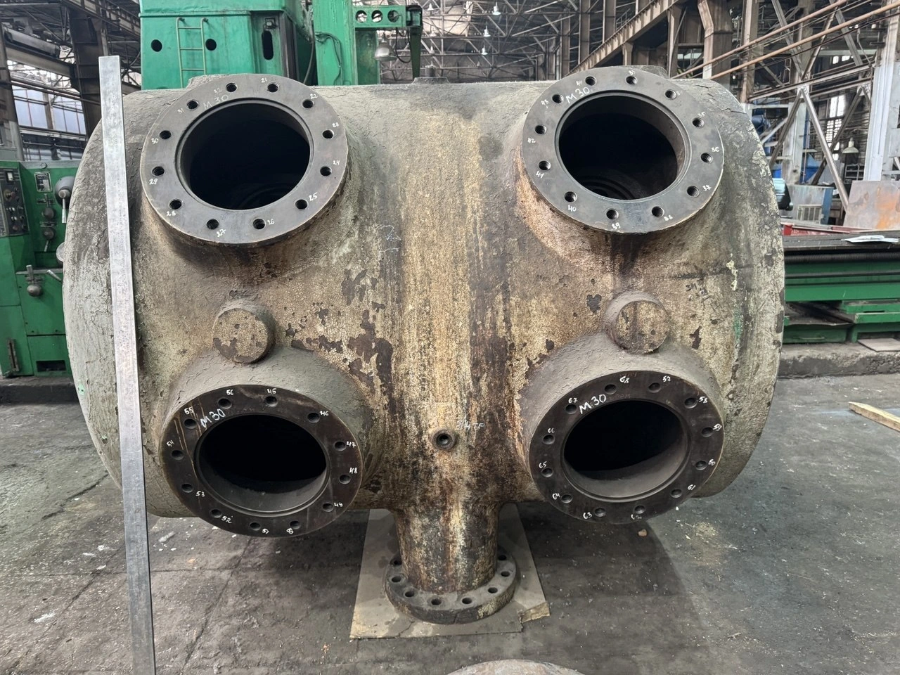 Original large cylinder — front view