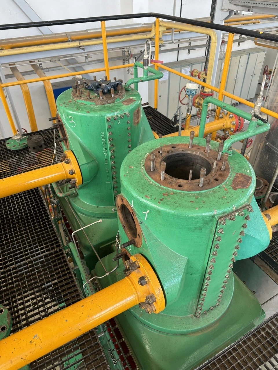Original cast-iron compressor cylinder